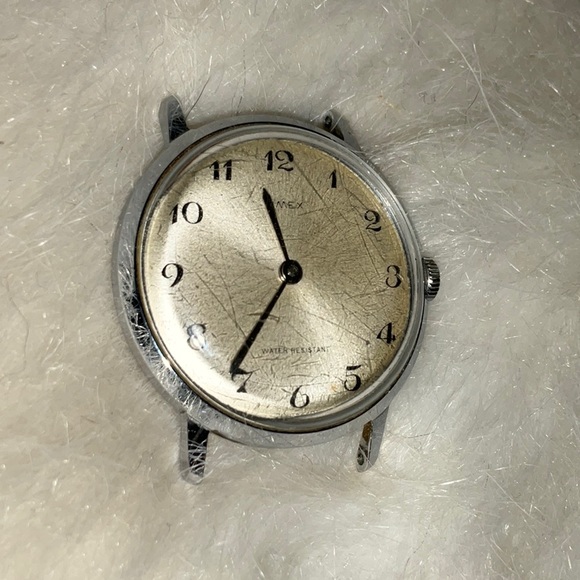 Vintage 1981 Timex Men's Watch RUNS - Picture 3 of 4